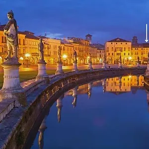 Palazzo Carpediem-prato Della Valle Padova